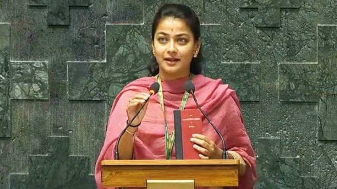 Congress MP Praniti Shinde attacks Centre, Maharashtra govt over farmers issues