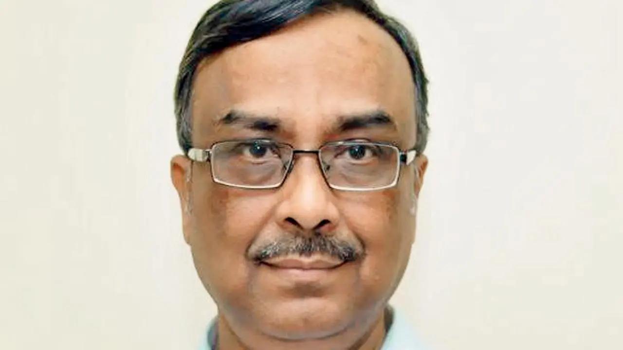 Rajiv Singal, a member of WR Mumbai’s Divisional Railway Users’ Consultative Committee, criticised the Railways for failing to protect its property, suggesting that the encroachment could not have occurred without internal complicity. Singal emphasised that the Railway Protection Force (RPF) should have secured the land with fences and walls to prevent unauthorised occupation.
