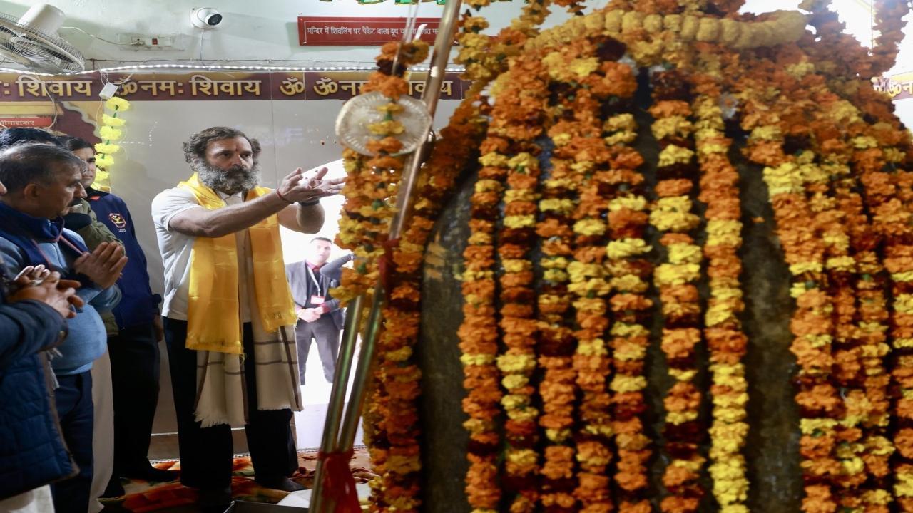 Congress MP Rahul Gandhi extends greetings on occasion of Holi
