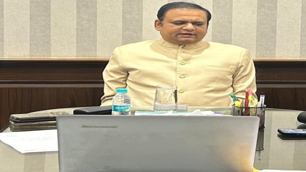 Speaker asks if probe is needed into the cement concretisation work in Mumbai 