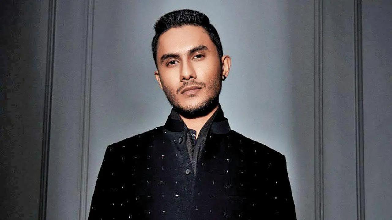 Aadil Khanon reveals his bromance with Ritwik Bhowmik for their new show Khakee