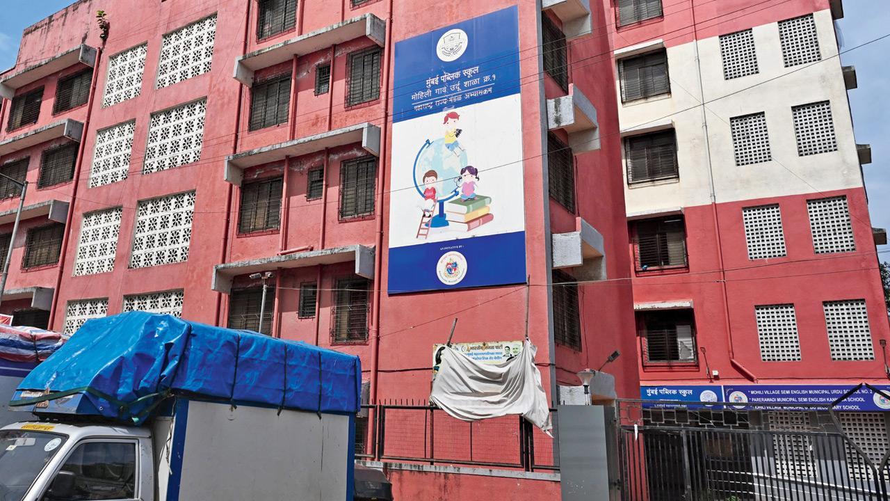 Push for ‘semi-English’ education in Urdu schools triggers backlash