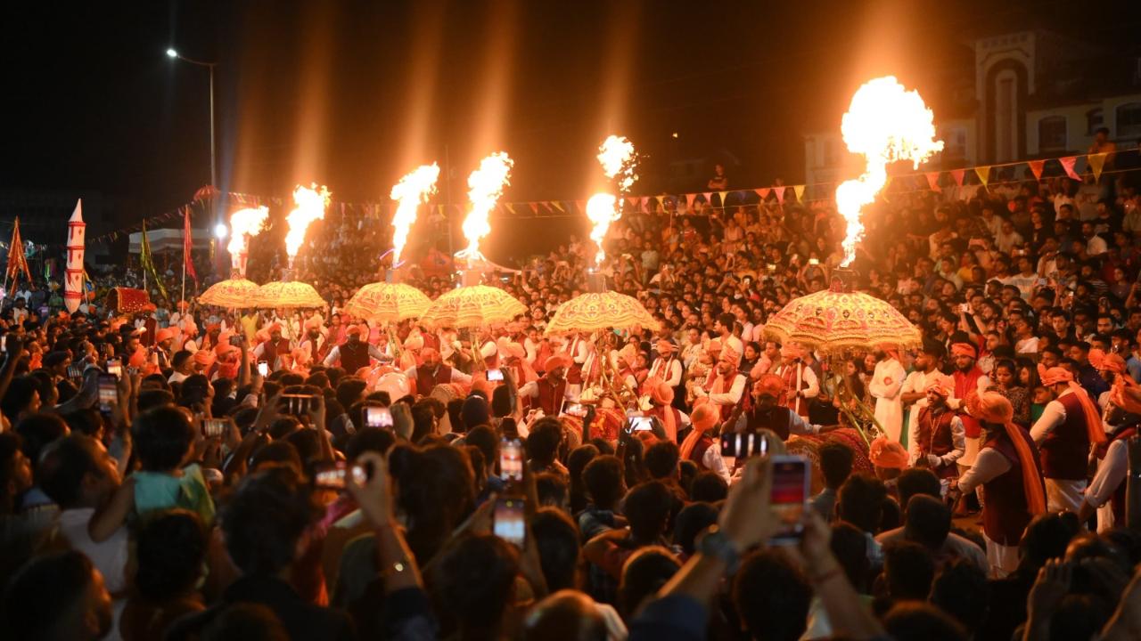 As the festival unfolds, various towns across the state will witness processions of vibrant floats, traditional folk dances, and immersive performances that showcase Goa’s rich heritage