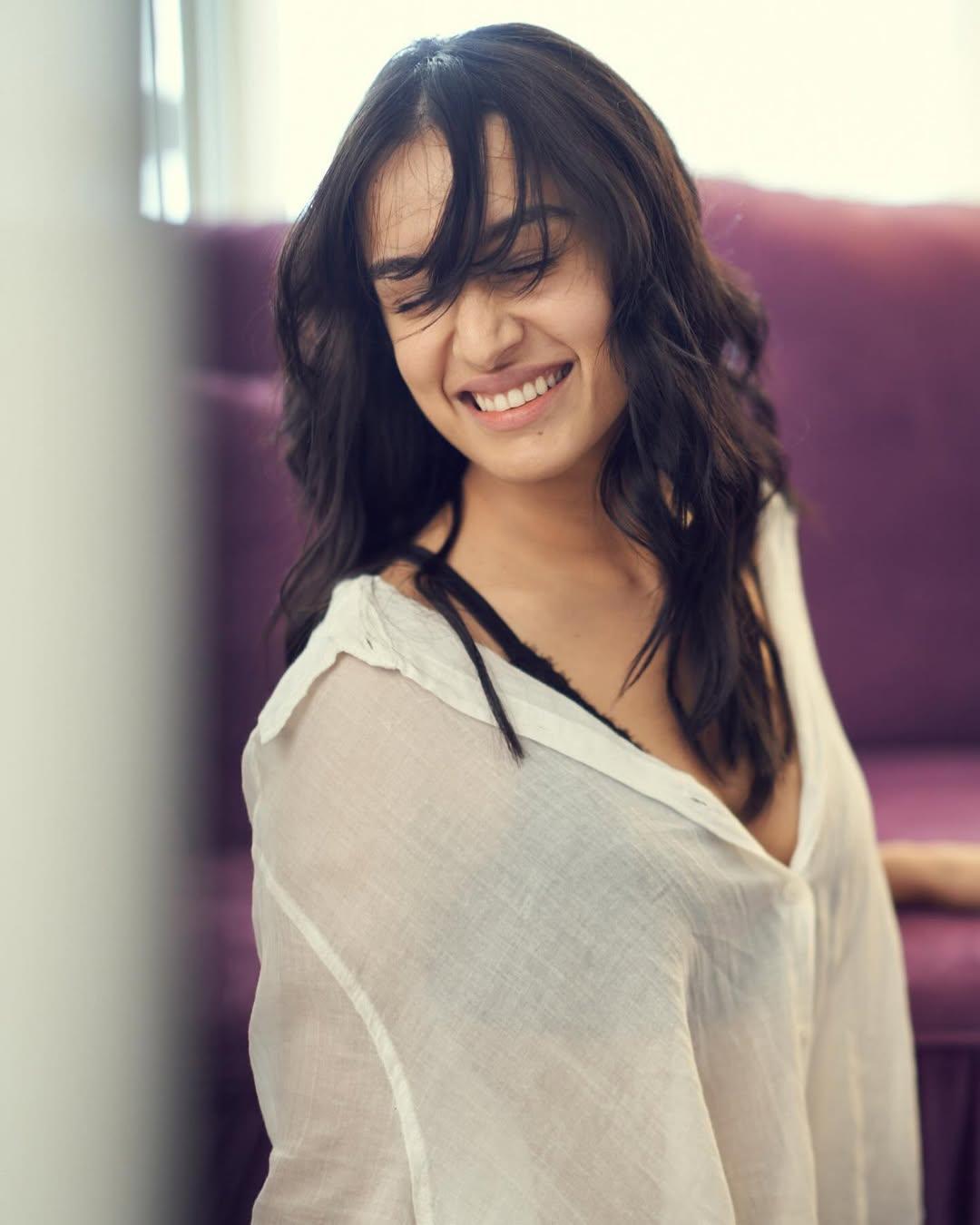 Want to up your fashion game? A sheer shirt with a black inner is your ultimate bae this Dhulandi