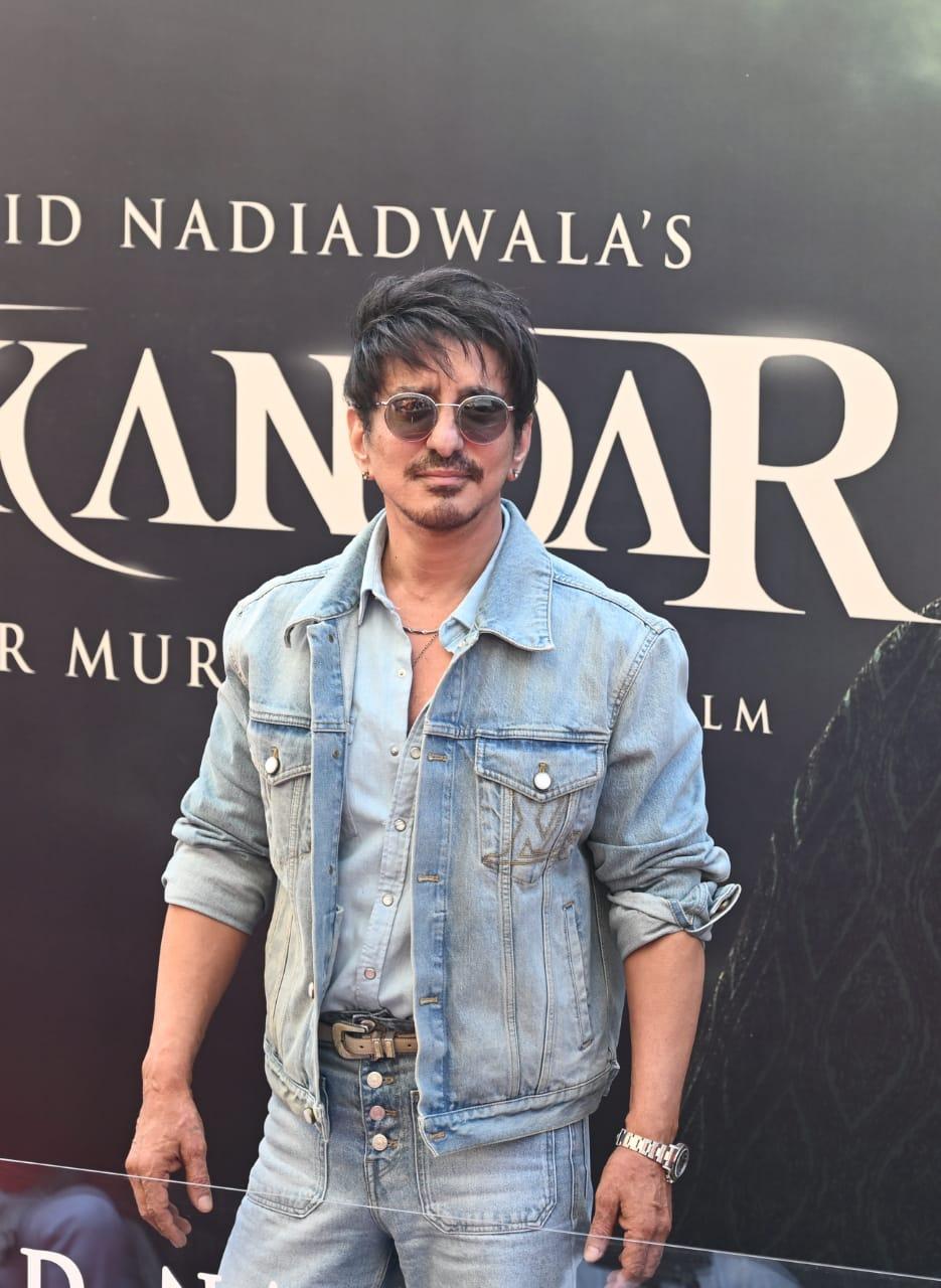 Sajid Nadiadwala, who has recently shown massive transformation, was also present at the event.