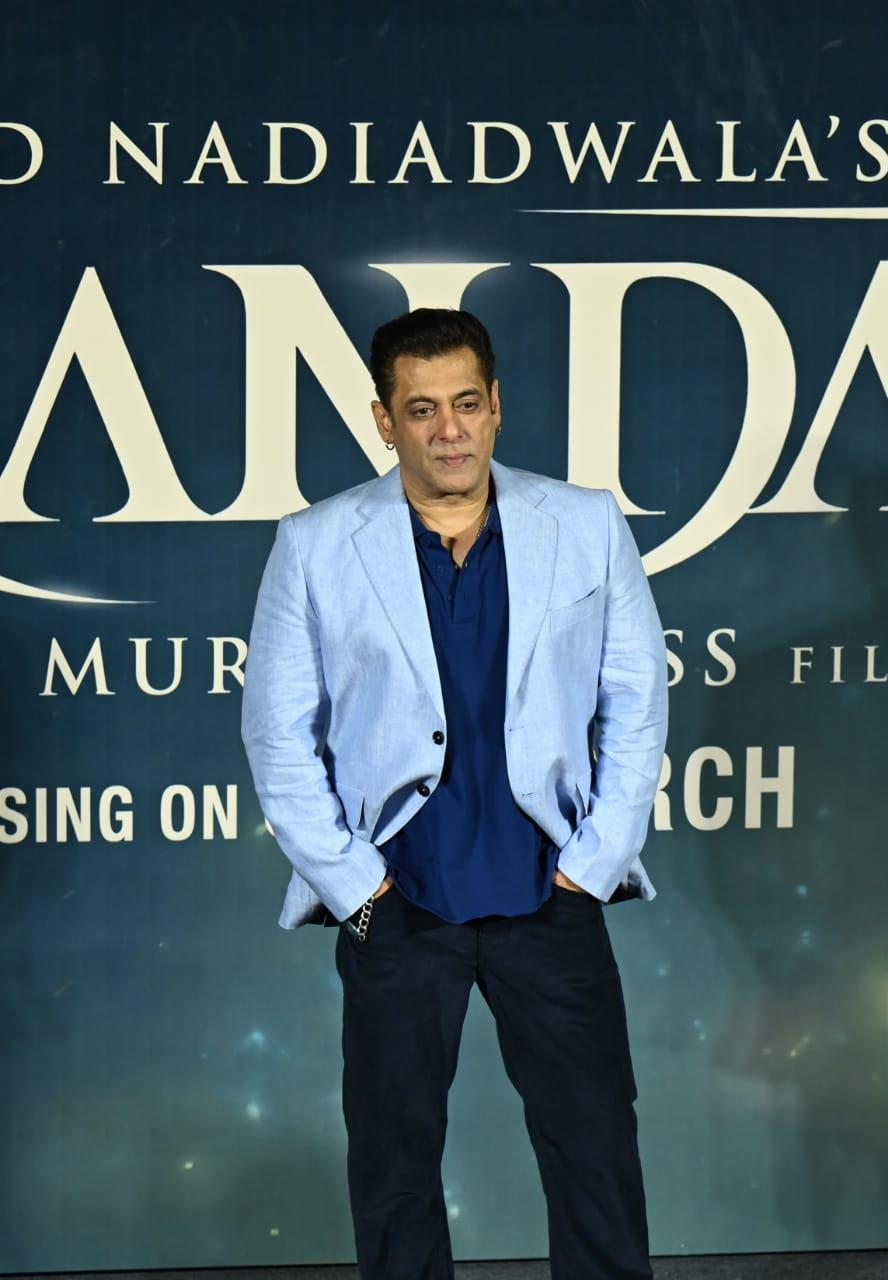 Salman Khan looked dashing at the trailer launch event of his upcoming film Sikandar