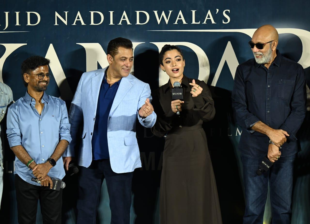 While interacting with the media, in a heartfelt moment, Rashmika Mandanna taught Salman Khan how to make a Korean heart, and the actor was seen copying her.
 