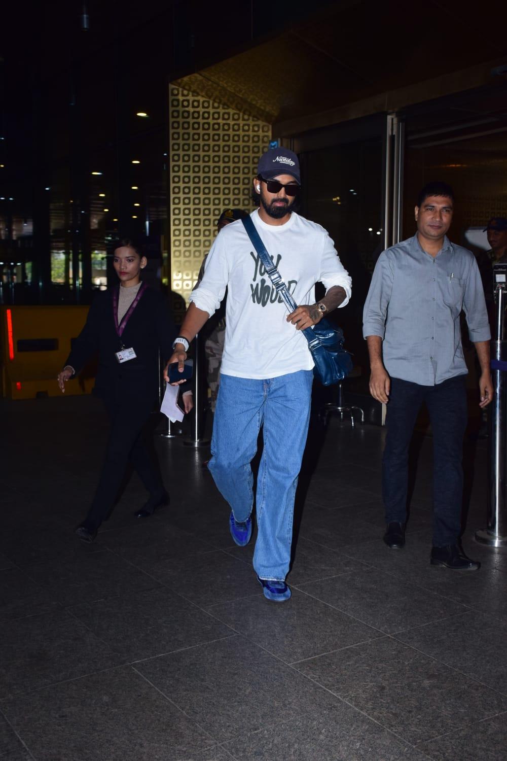 KL Rahul was also clicked coming out of Mumbai airport as he returned after the New Zealand vs India finals.  