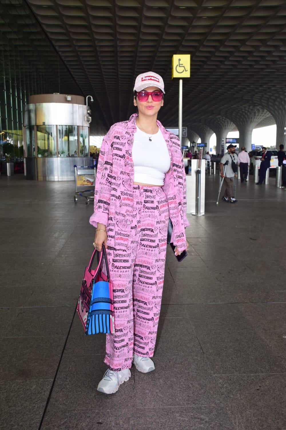 Isha Koppikar was looking cute in her stylish yet comfy airport look.