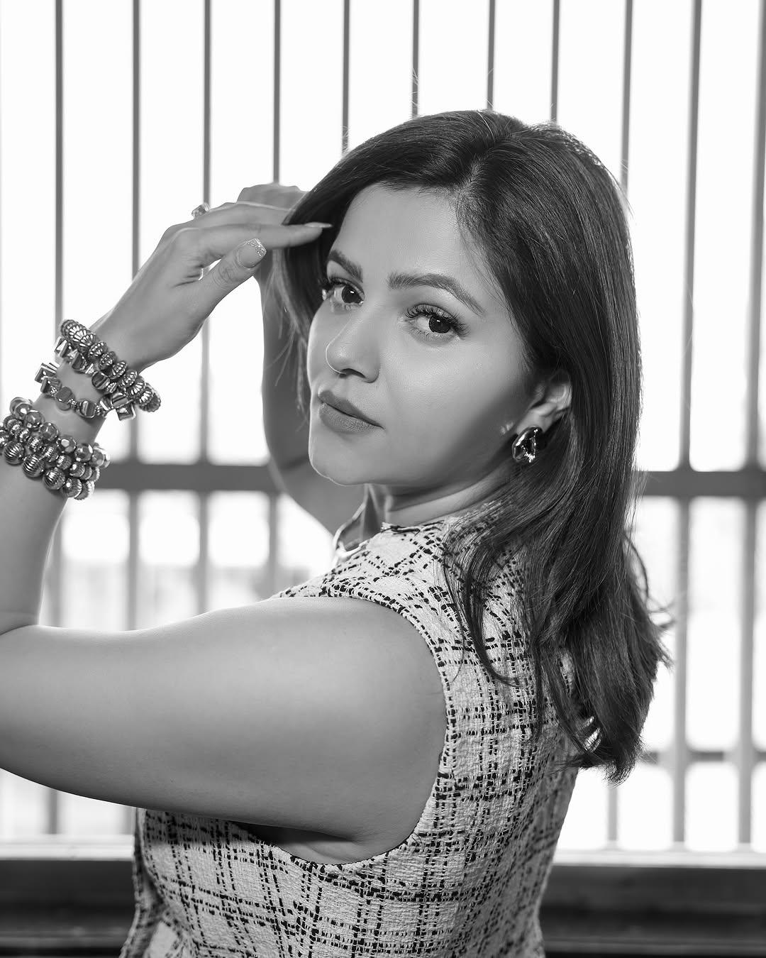 Have a meeting to attend and confused about what to wear to slay the appearance? How about Rubina Dilaik's stunning co-ord set that will make you look like a boss lady?