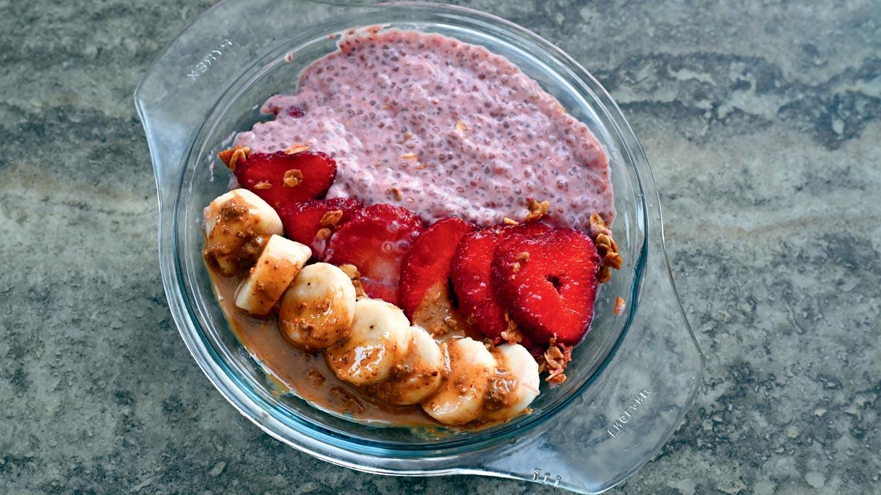 A protein-heavy bowl of chia seeds with oats