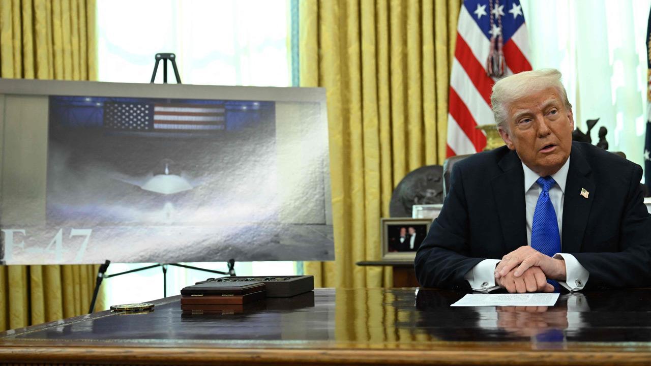 Trump announces Pentagon's decision to move forward with Fighter jet F-47