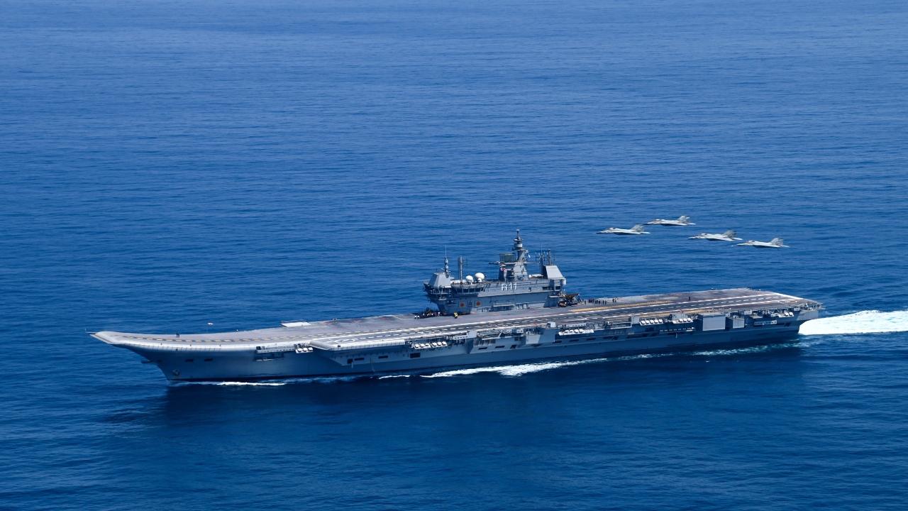 The French Aircraft carrier, Charles de Gaulle, had arrived in Goa's Mormugao port trust jetty on January 4. Following its arrival, the French Carrier Strike Group received a ceremonial welcome from the Indian Navy band