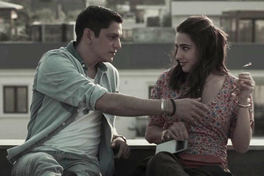 Akash Dogra – Murder Mubarak
Vijay’s latest performance as Akash Dogra in Murder Mubarak showcased his ability to play eccentric yet layered characters. With his signature charm and intensity, he added a unique energy to the film, proving yet again that he is one of the most exciting actors in Bollywood.