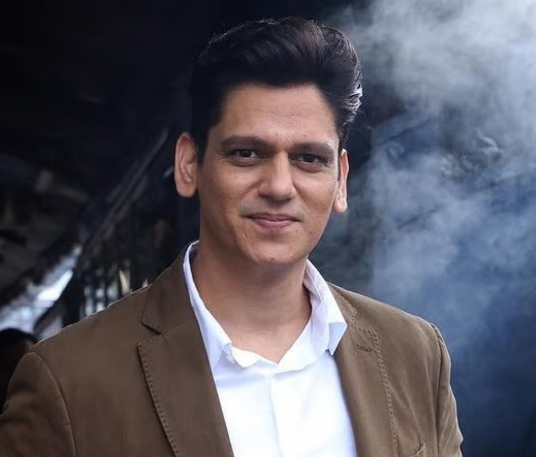 Inspector Karan Anand – Jaane Jaan
 Vijay’s portrayal of Inspector Karan Anand in Jaane Jaan was another testament to his ability to play morally complex characters. As a sharp yet flawed cop, he added layers to a role that could have otherwise been one-dimensional, making the film even more gripping.