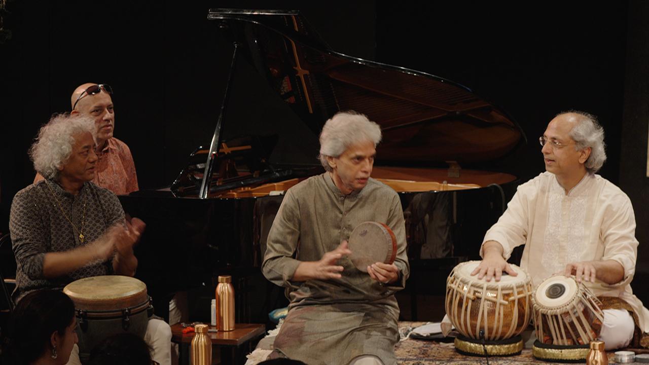 A special Taal Vadya ensemble, featuring Taufiq Qureshi, Yogesh Samsi, Sridhar Parthasarathy, and Sabir Khan, was a highlight of the evening, showcasing the dynamic power of percussion—a tribute to Ustad Zakir Hussain’s rhythmic genius