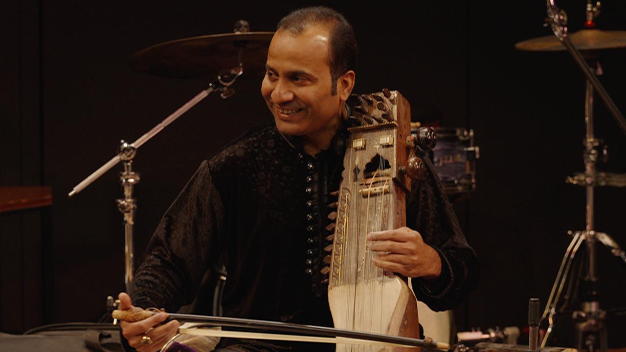 The concert featured a stellar lineup of artists who brought their unique artistry to the stage, creating an atmosphere of profound emotion and musical brilliance