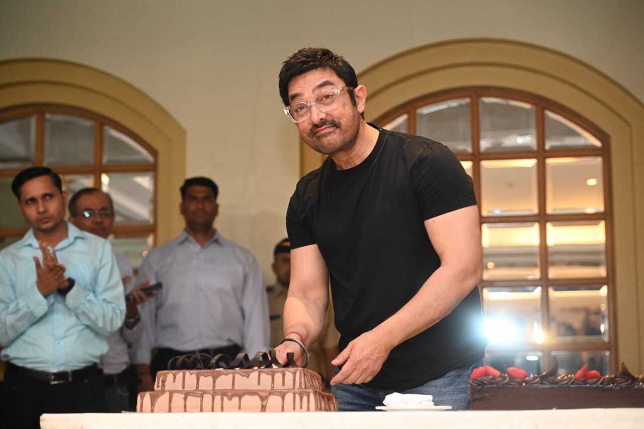 Aamir Khan celebrated his 60th birthday a day in advance with the media