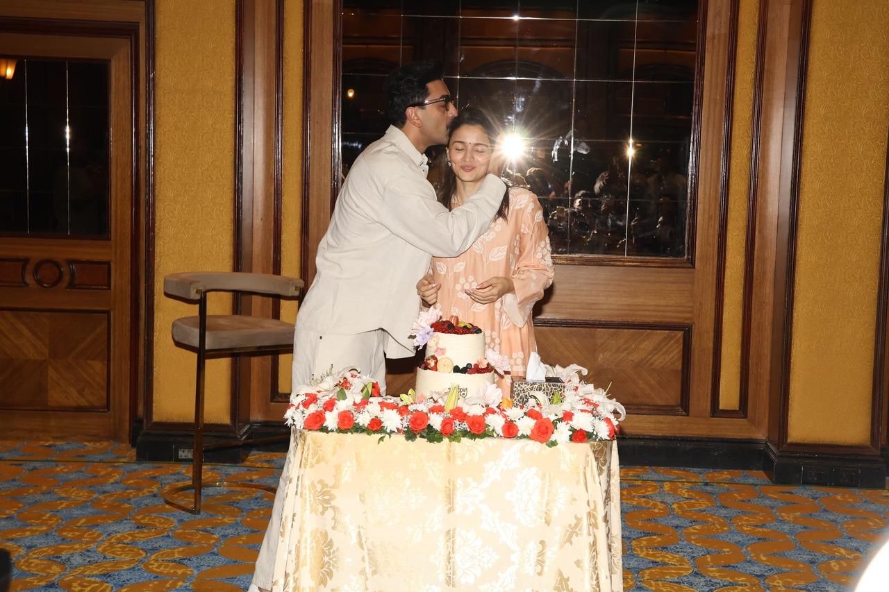 She was joined by her husband and actor Ranbir Kapoor as well