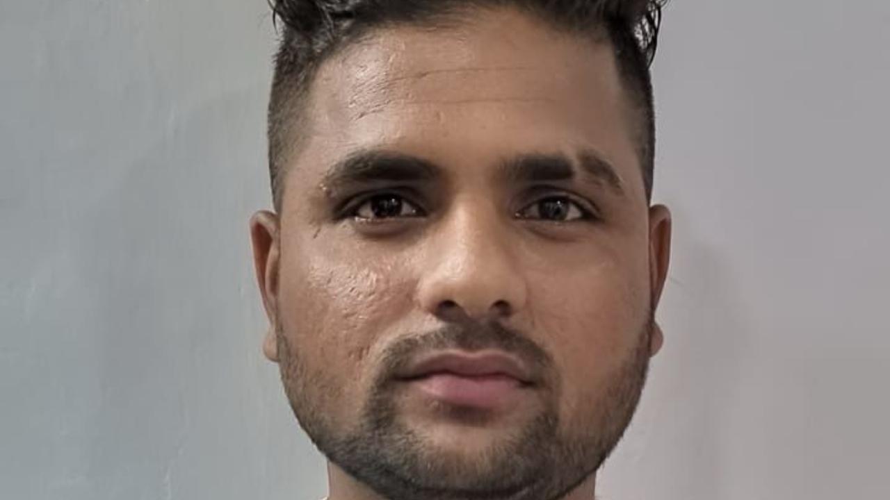 Murder case accused held for possession of illegal country-made pistol, live cartridge in Ulhasnagar