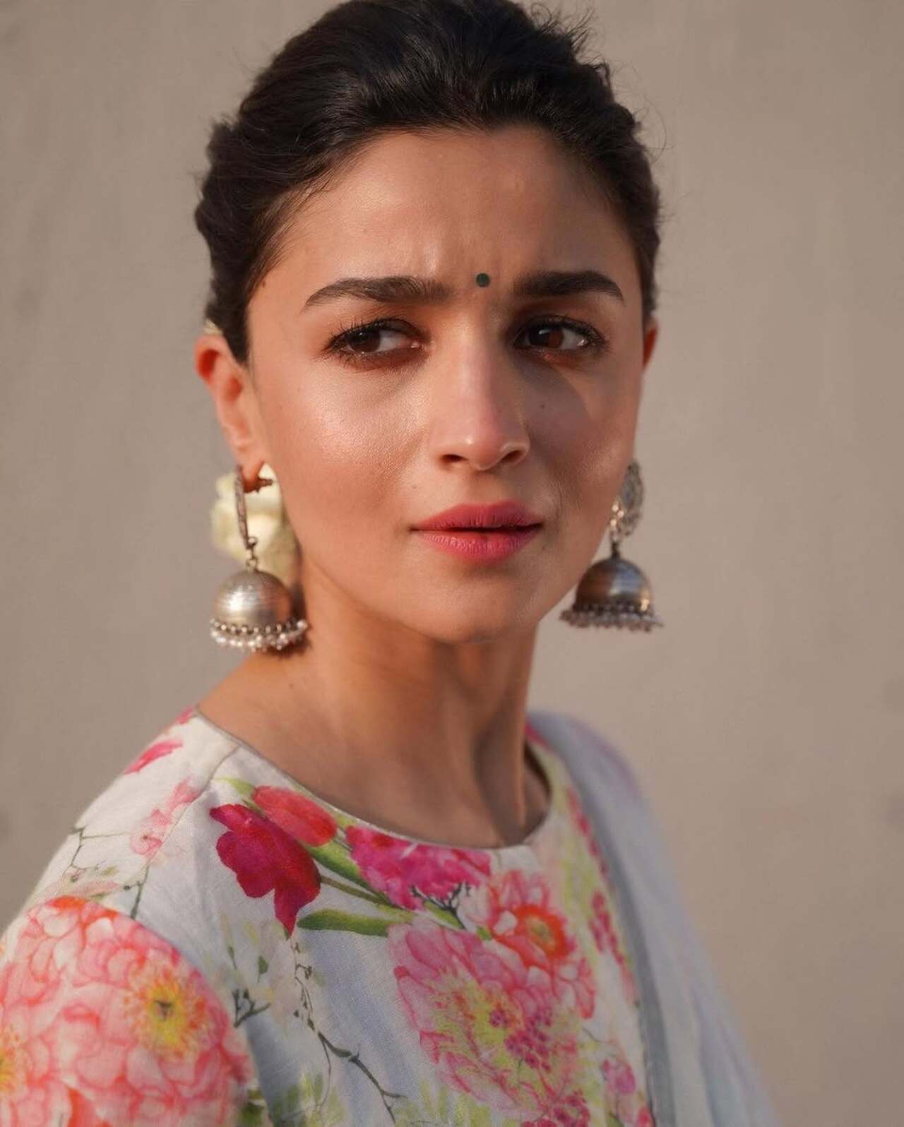 Drenched in bright, happy tones and delicate botanical prints, the sari captured the essence of effortless elegance. Perfect for days when tradition meets modern ease, this look was all about celebrating beauty in the simplest forms.