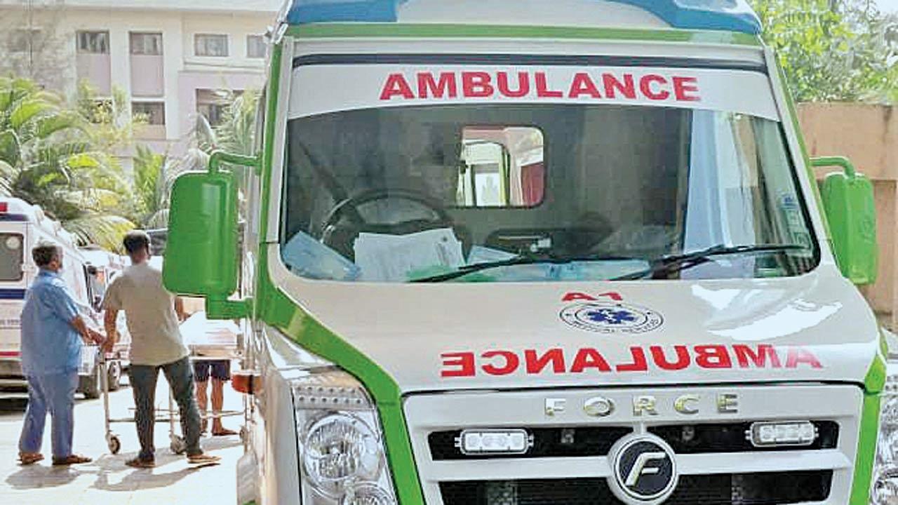 Four suffocate to death, one injured while cleaning water tank in Nagpada