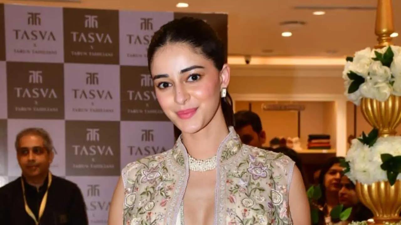 Ananya Panday gives a huge shoutout to Superboys of Malegaon team