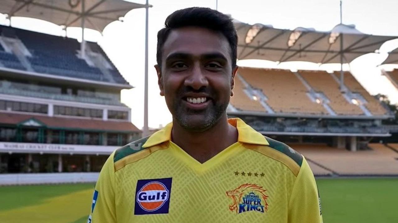 Ravichandran Ashwin thanks MS Dhoni for an unexpected gift