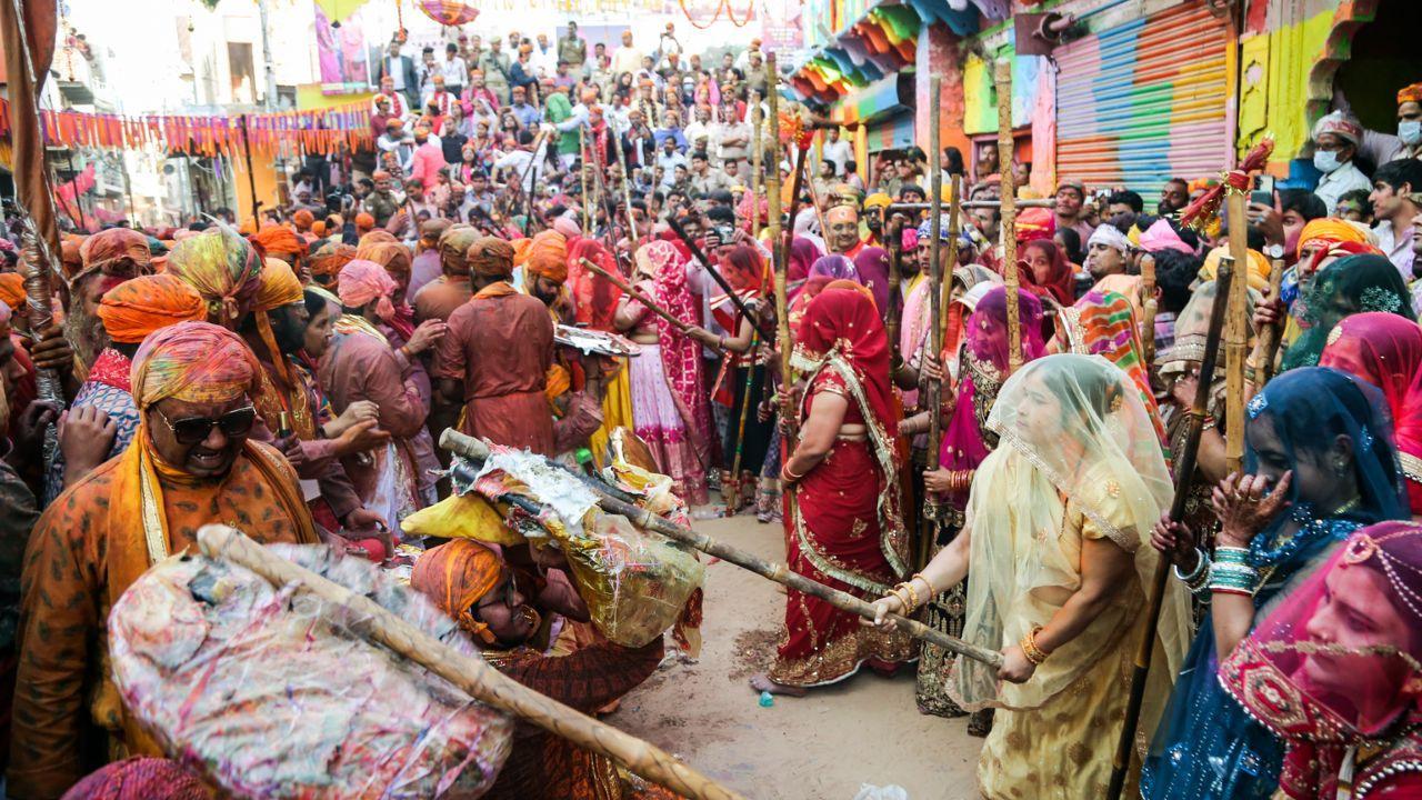 holi in maharashtra 2025