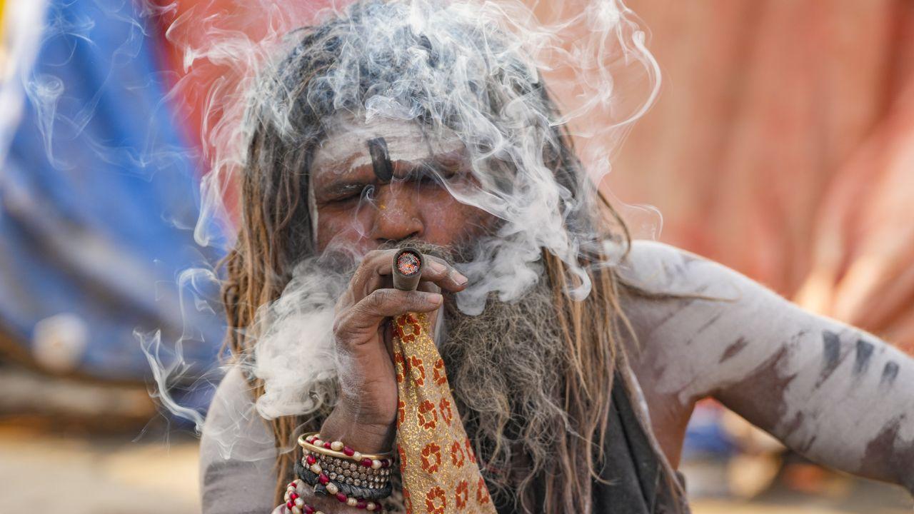 Meanwhile, For the first time, Shri Kashi Vishwanath Temple in Varanasi will celebrate Holi using colors, abir and gulal sent as a gift from Laddu Gopal of Shri Krishna Janmasthan Temple in Mathura, temple officials said on Monday
