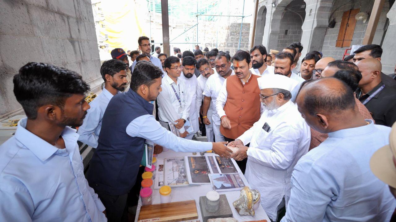 The Maharashtra CM also inspected the restoration work of the iconic Vitthal-Rukmini Temple and expressed satisfaction with the progress