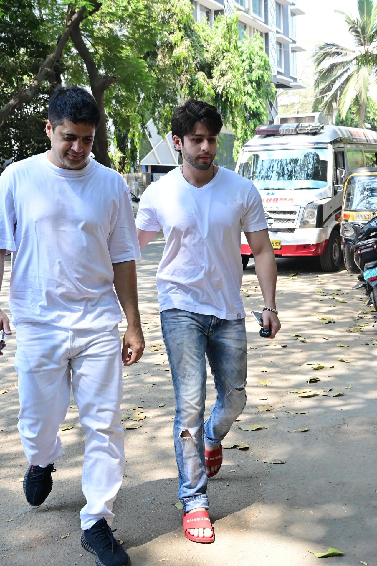 Actor Jibraan Khan who assisted Ayan in Brahmastra also attended the funeral