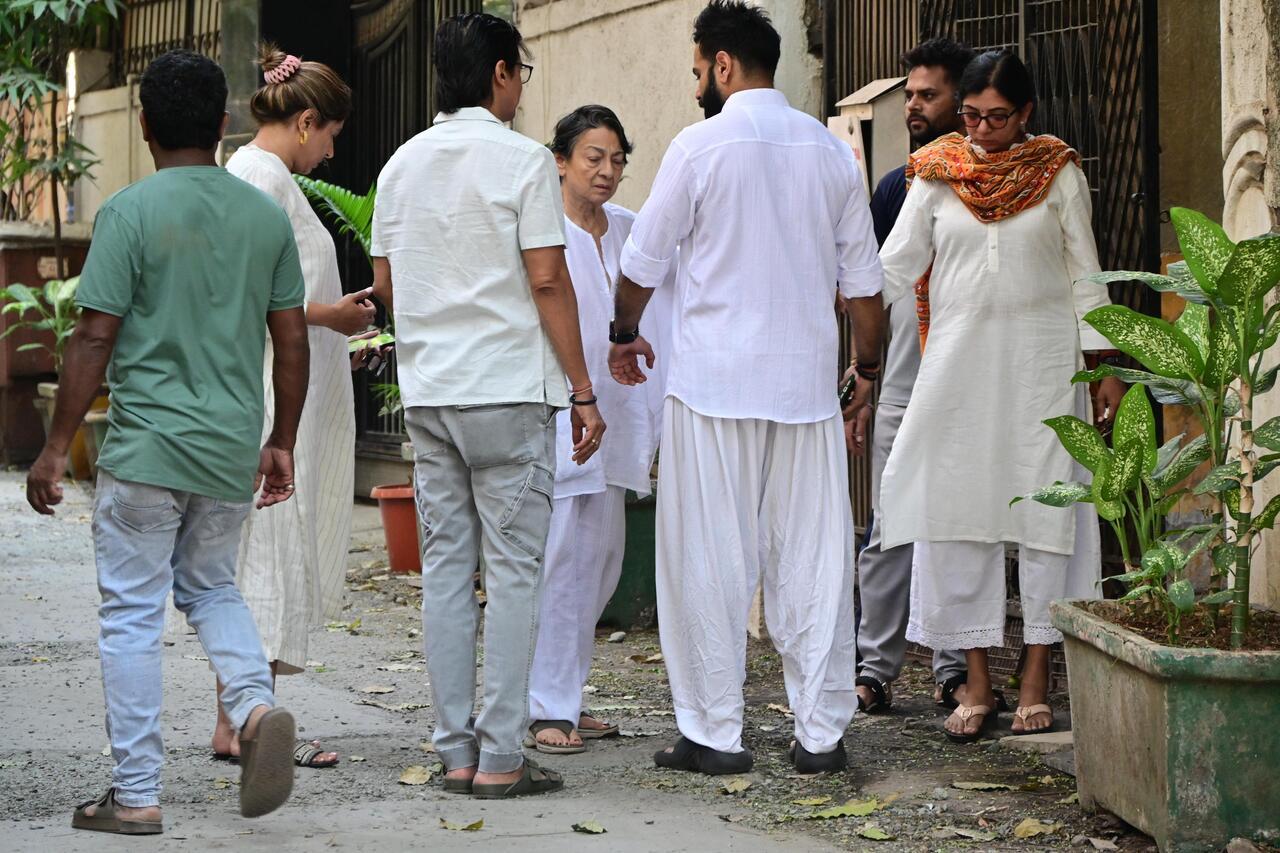 Actress Tanuja was spotted at the Mukerji residence