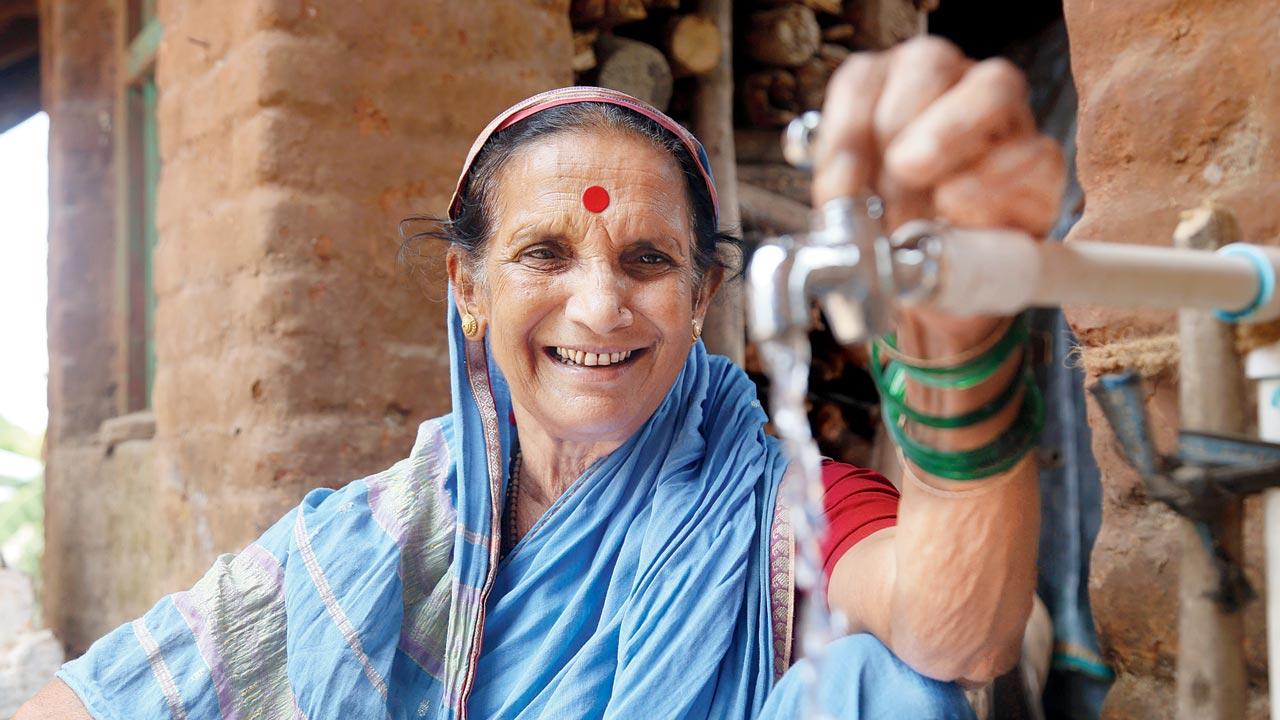 A Raigad local accesses clean water