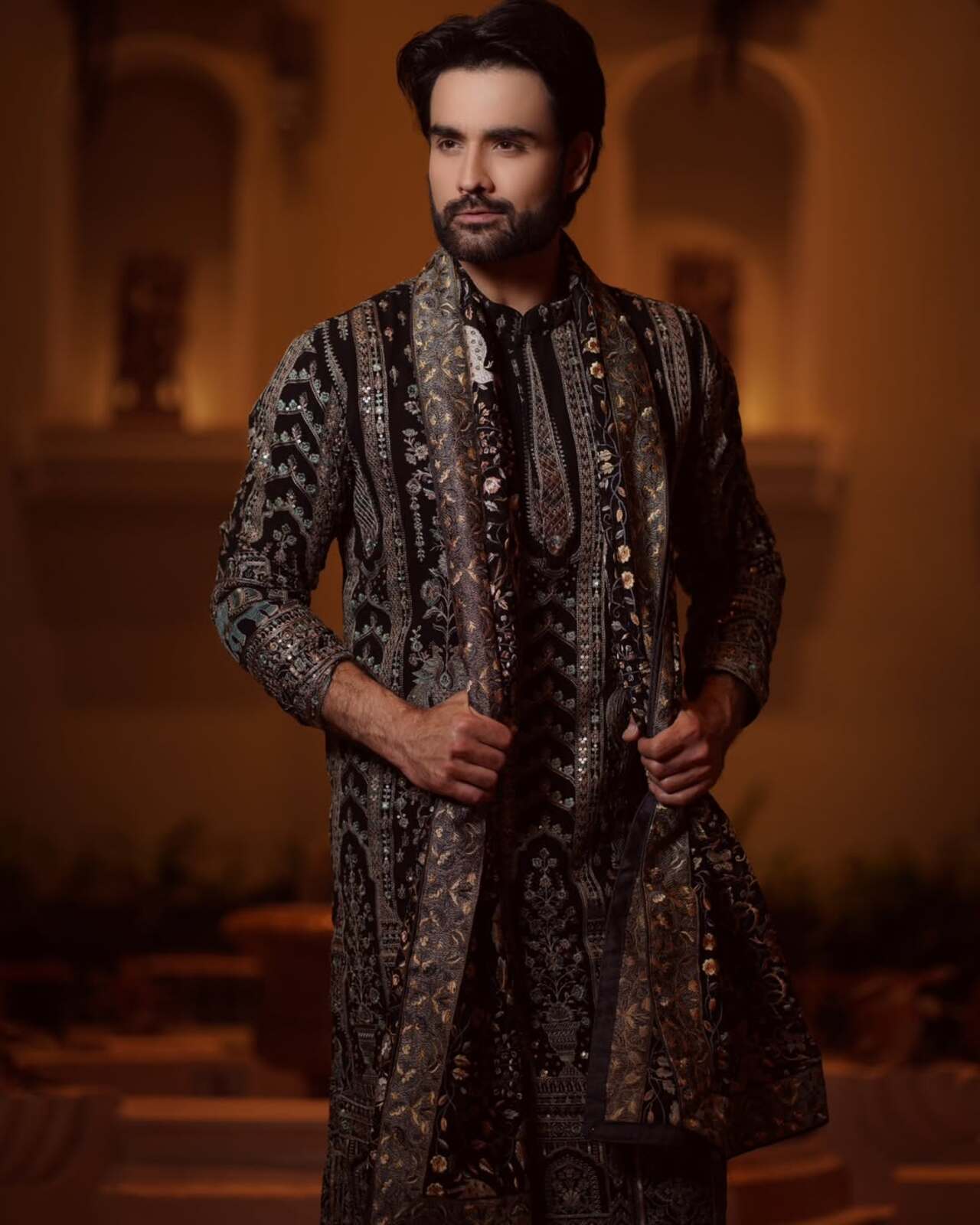 Vivian Dsena's Eid outfit was just wow. The actor made hearts skip a beat as he paired an embroidered sherwani with a matching dupatta