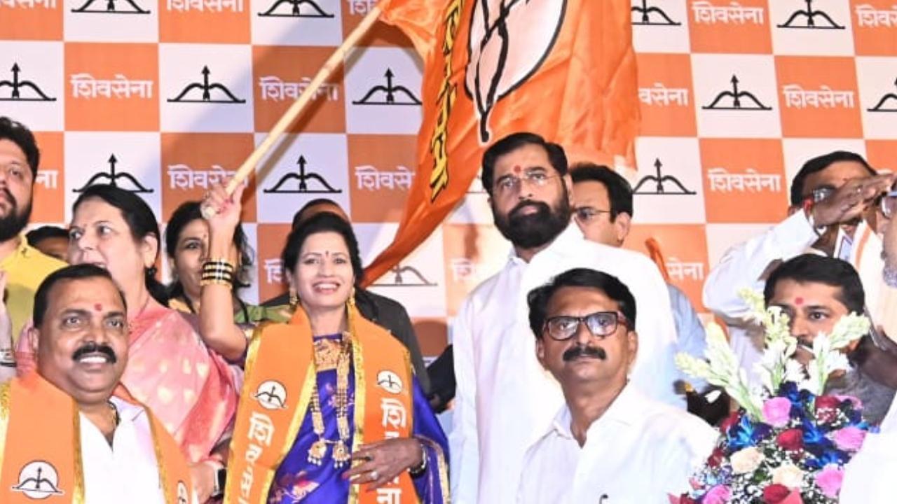IN PHOTOS: Several Shiv Sena (UBT) leaders and party workers join Shinde camp