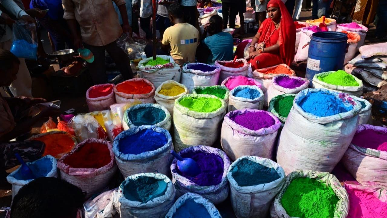Central Railway announces 184 Holi special train trips, check details of services