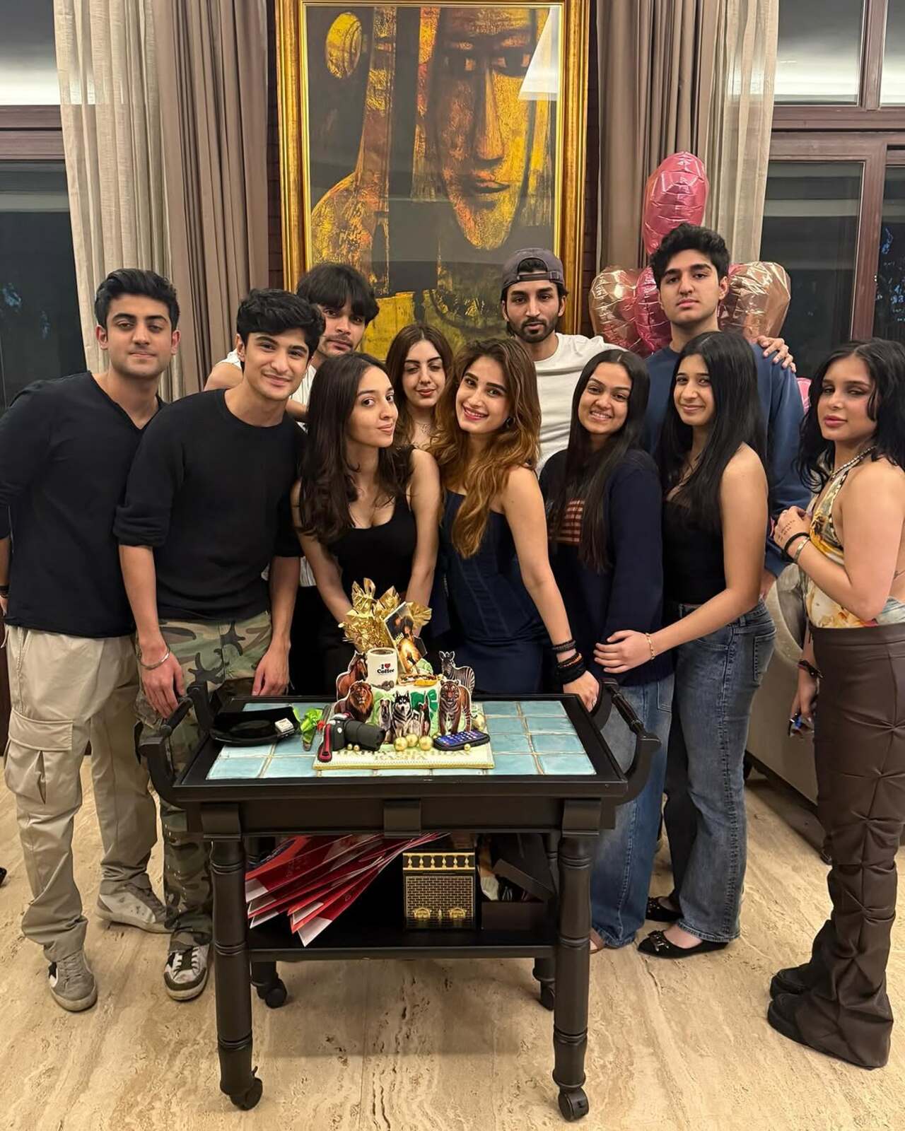 She posed with her squad who put it all together for her special day.