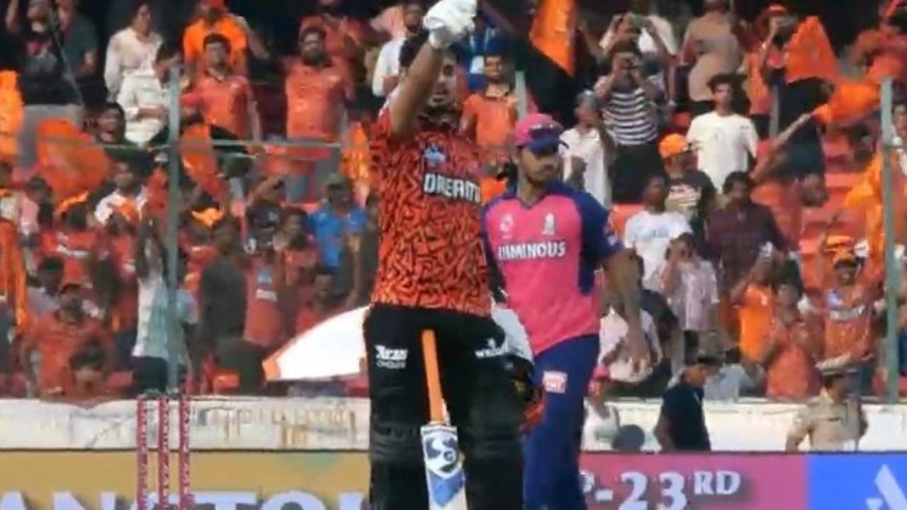 Batting at No. 3 for SRH, Kishan built crucial partnerships, adding 85 runs for the second wicket with Travis Head, who scored a quickfire 67 off 31 balls, and 72 runs for the third wicket with Nitish Kumar Reddy, who contributed 30 runs off 15 deliveries