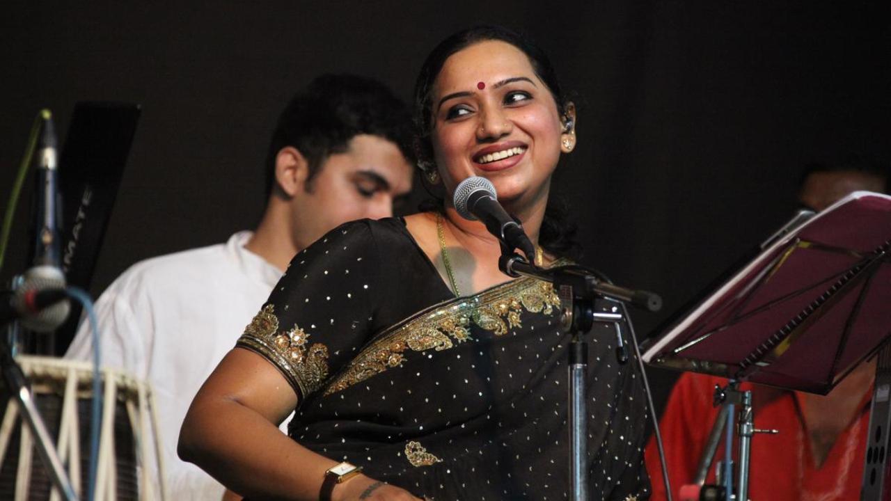 Telugu singer Kalpana attempts suicide, gets hospitalised
