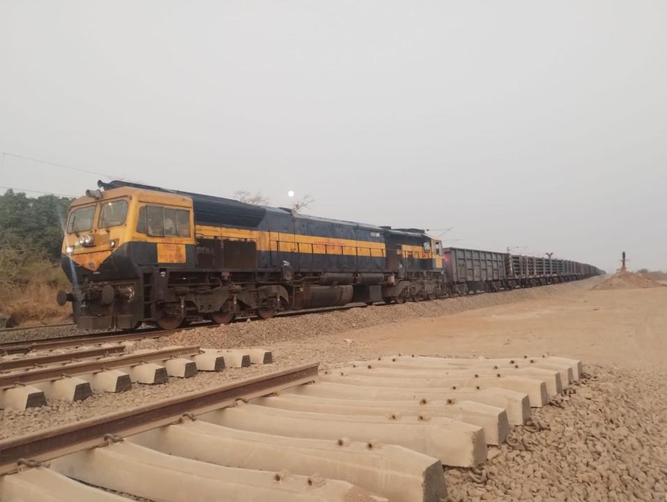 First train enters new Panvel-Karjat suburban corridor, marking key milestone