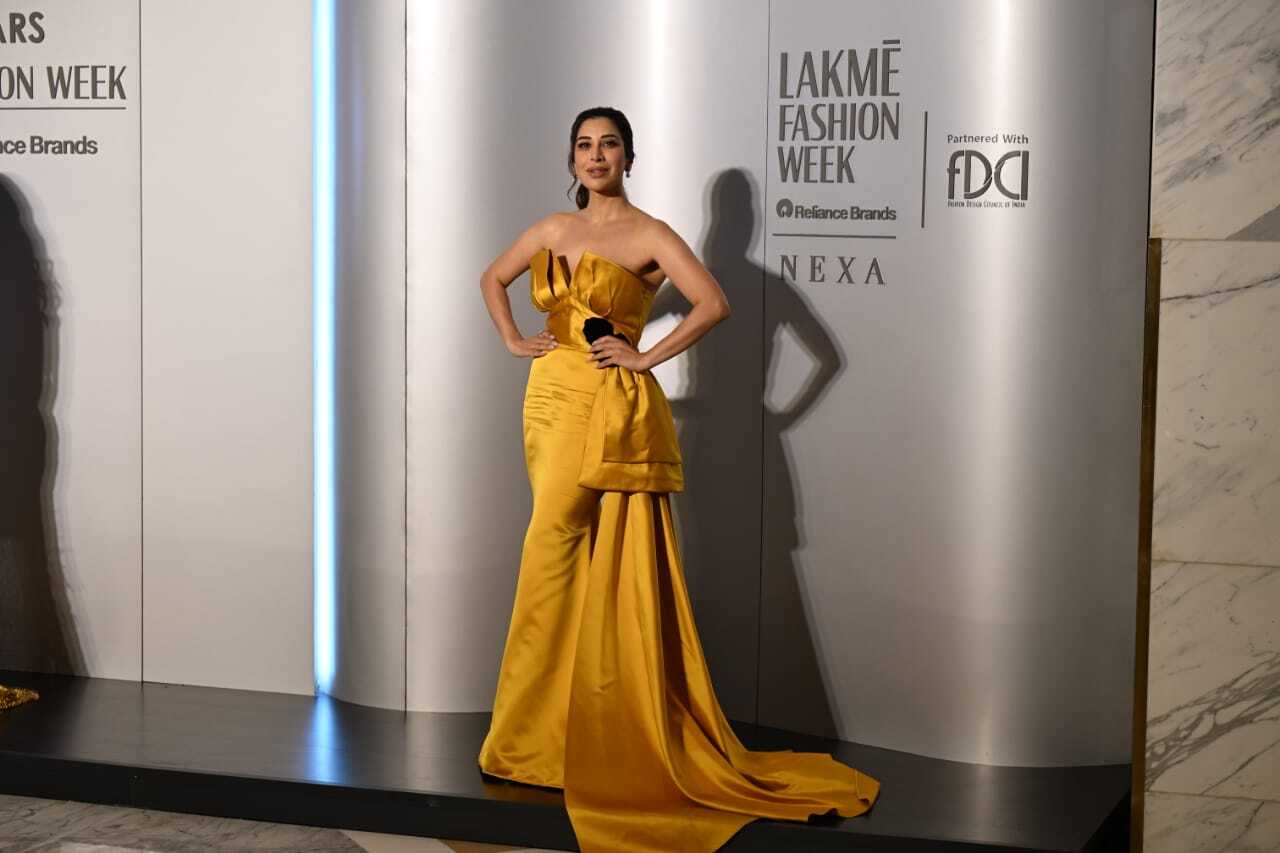 Sophie Choudhry looked resplendent in a golden yellow dress