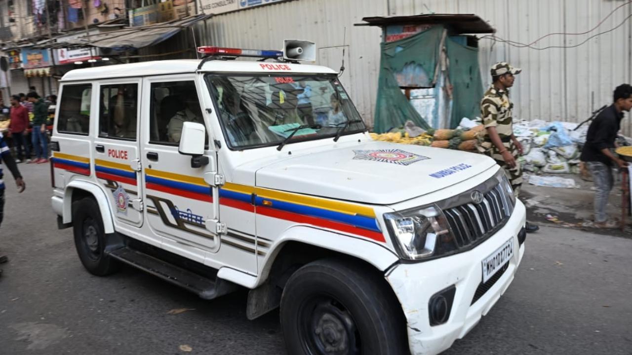 Four out of five people died of suffocation while cleaning an underground water tank, officials said. Pics/Satej Shinde