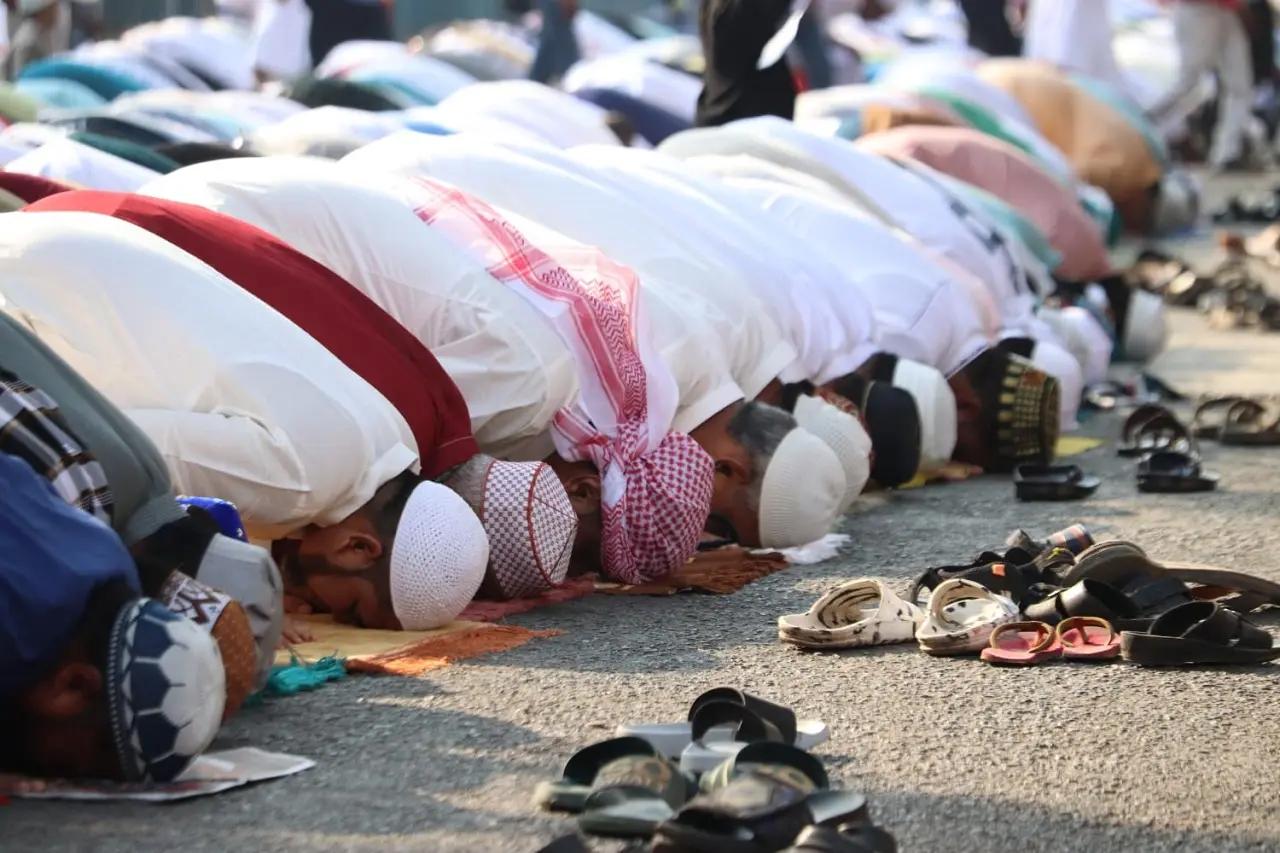 No Friday Namaz on roads in UP’s Sambhal, police conduct flag march for security
