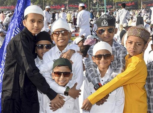 Children in Moradabad joyfully posed for photographs after offering their Eid-ul-Fitr prayers, capturing the spirit of festivity and renewal that the occasion brings.