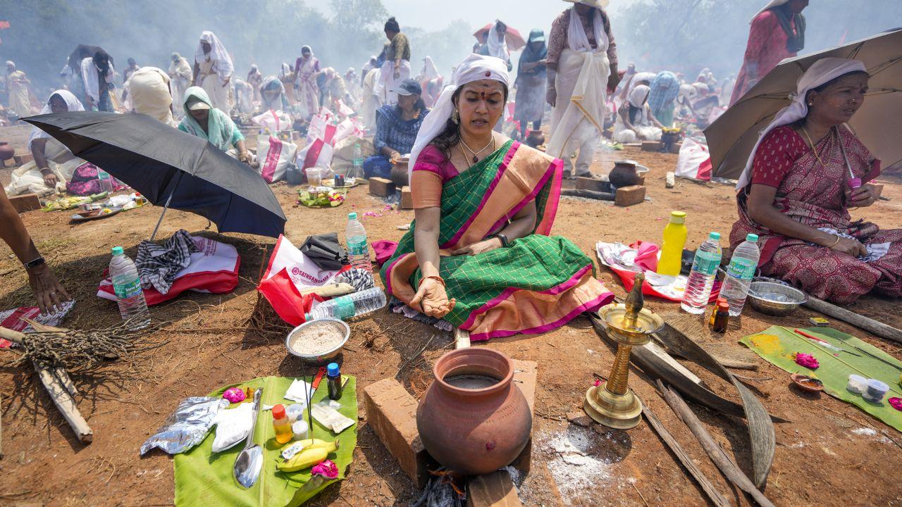 The Kuruthitharpanam sacrificial offering is performed at night on the tenth day to mark the festival's conclusion