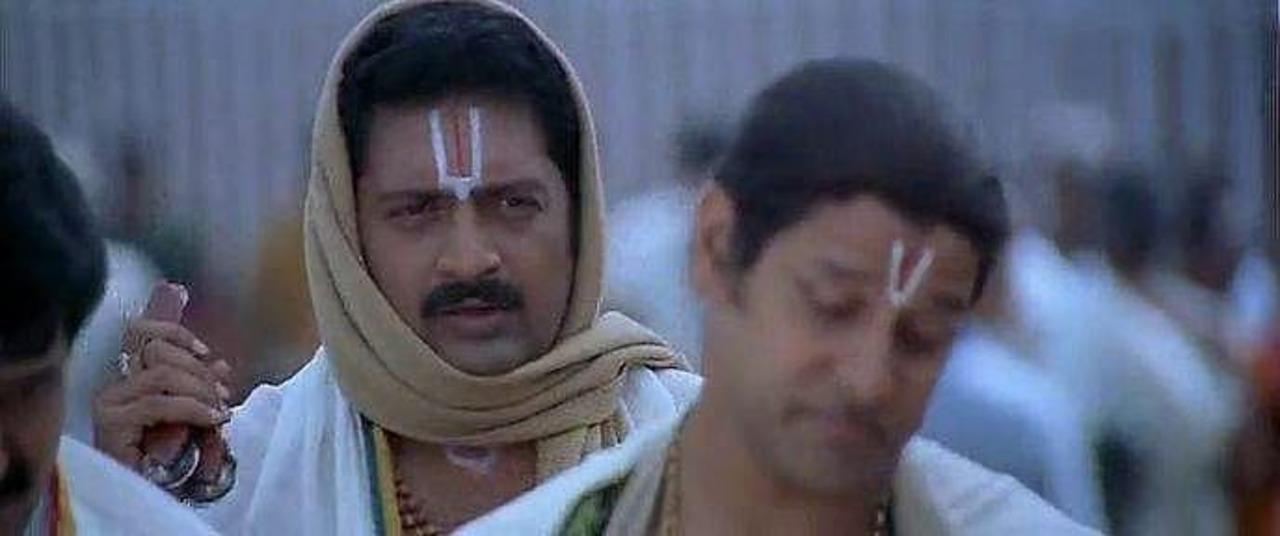 DCP Prabhakar - Anniyan (2005) 
While Vikram stole the entire movie with his brilliant performance, Raj also delivered a memorable performance of a cop investigating mysterious deaths in a town in Tamil Nadu. 