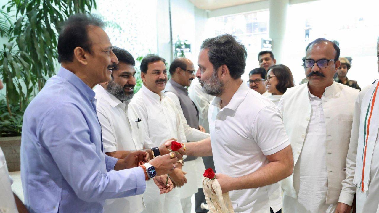 His visit is part of the Congress party’s broader strategy to strengthen its organisational framework. Gandhi will arrive in Mumbai on 6th March and stay at Trident, Bandra Kurla Complex (BKC)