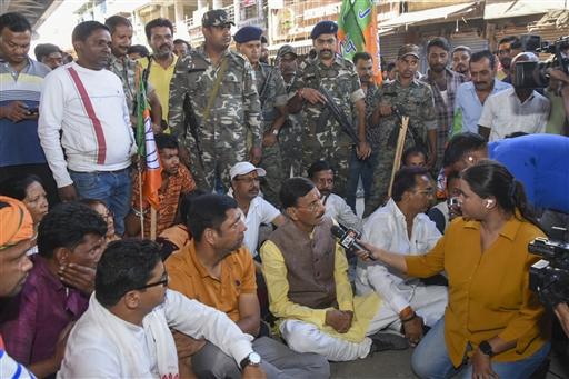 Authorities worked to restore normalcy, attempting to reopen shops that had been forcibly shut down during the bandh, citing that enforcing such a shutdown was unconstitutional. BJP leader Pratul Shahdeo expressed dismay, pointing out that Anil Tiger was murdered in broad daylight, barely 25 metres from a police station, yet the police response was inadequate.