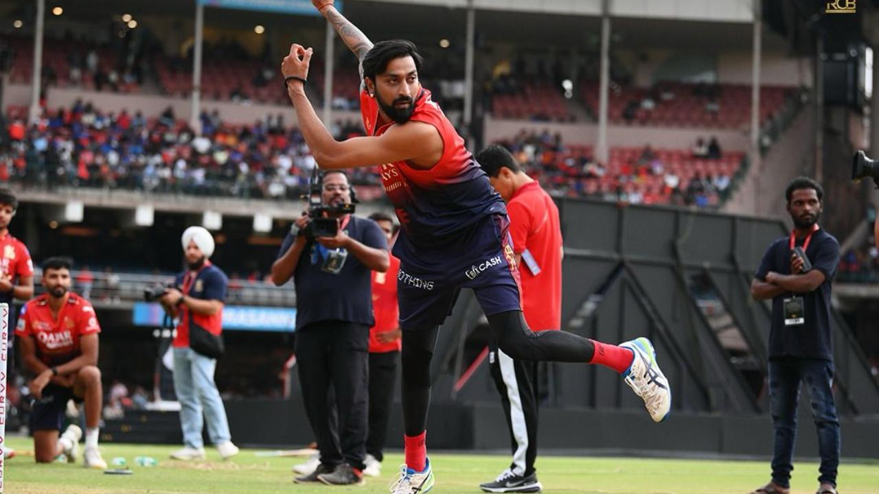 April 13 will be the date when the Royals will clash against each other. RCB will lock horns with Rajasthan Royals at Sawai Mansingh Stadium at 3.30 PM